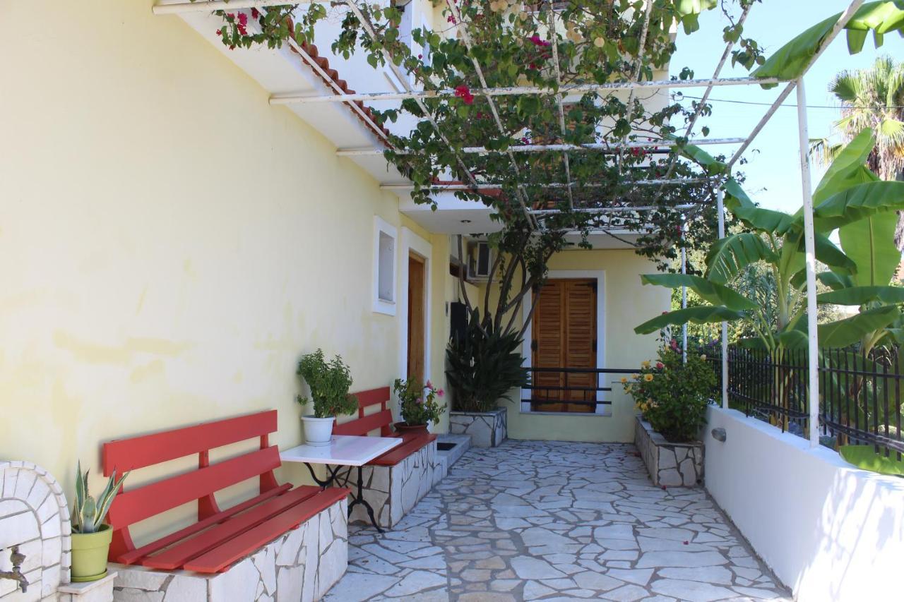 Sapfo Studios & Apartments Nydri  Extérieur photo