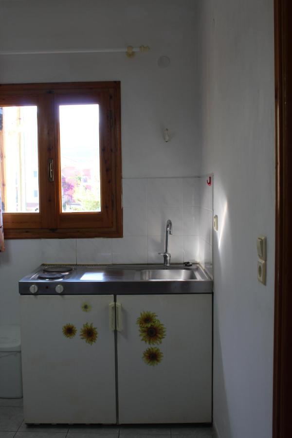 Sapfo Studios & Apartments Nydri  Extérieur photo